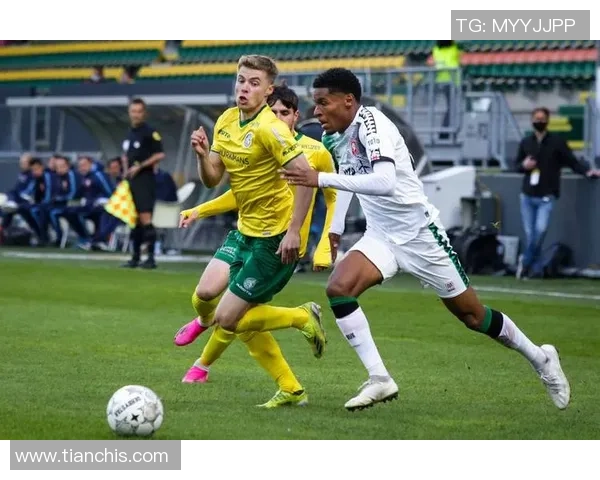 阿尔梅勒城与乌德勒青年队激战正酣期待精彩对决与进球盛宴